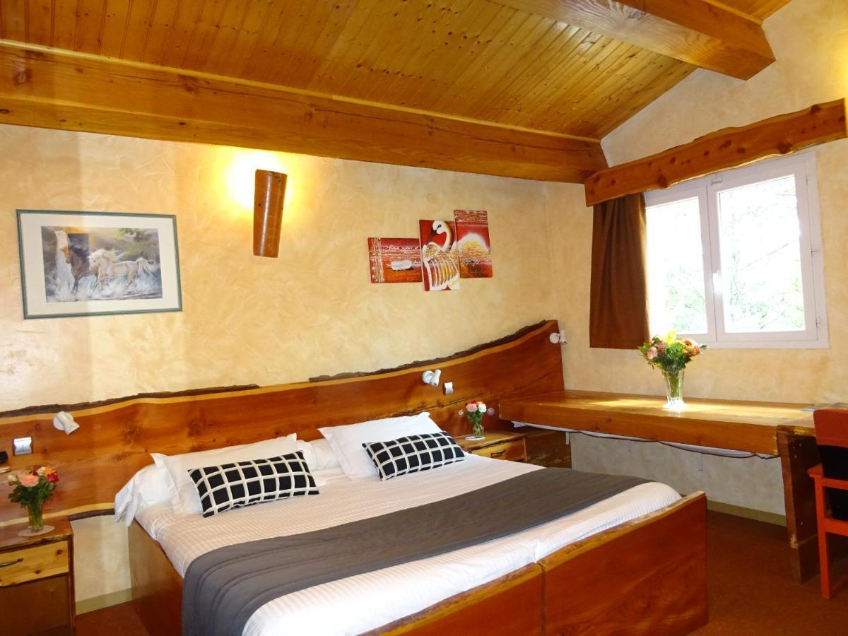Location Villa Et Studios Roquebrune-sur Argens Zewnętrze zdjęcie